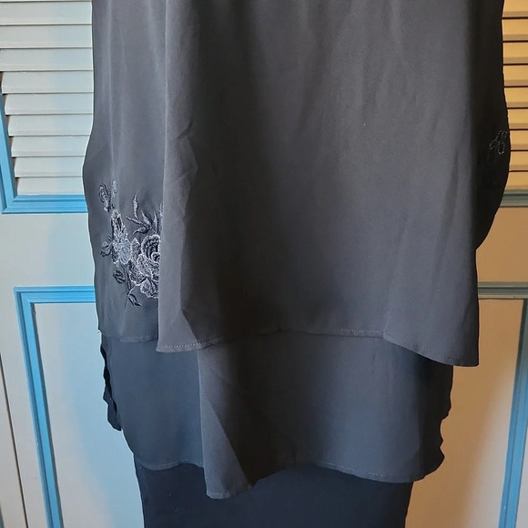 Diane Gilman Sleeveless Black Top - Picture 4 of 12